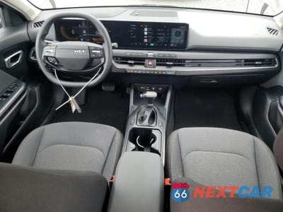 Zdjęcie 8 z 12 samochodu: 2025 KIA K4 LXS VIN:3KPFT4DE2SE029735 - miniatura