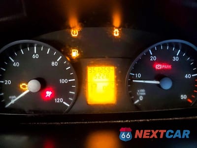 Zdjęcie 9 z 12 samochodu: 2018 MERCEDES BENZ SPRINTER 2500 DELIVERY VAN VIN:WD3PE8CD3JP598360 - miniatura