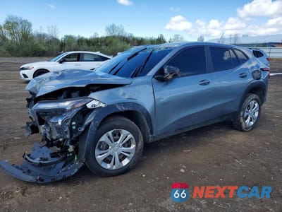 2024 CHEVROLET TRAX LS KL77LFE22RC037076 - główne zdjęcie licytacji z USA - miniatura