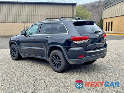 Trzecie zdjęcie samochodu z tyłu: 2020 JEEP GRAND CHEROKEE LIMITED VIN:1C4RJFBG5LC179625 - miniatura