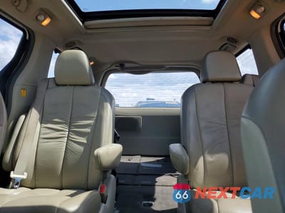 Zdjęcie 10 z 13 samochodu: 2011 TOYOTA SIENNA LIMITED 7-PASSENGER VIN:5TDYK3DC2BS004747 - miniatura