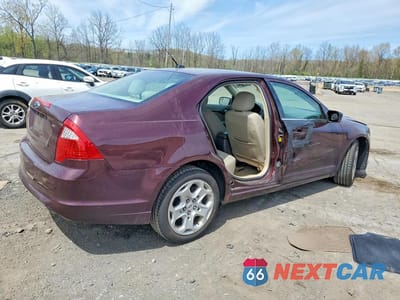 Trzecie zdjęcie samochodu z tyłu: 2011 FORD FUSION SE VIN:3FAHP0HA6BR272766 - miniatura