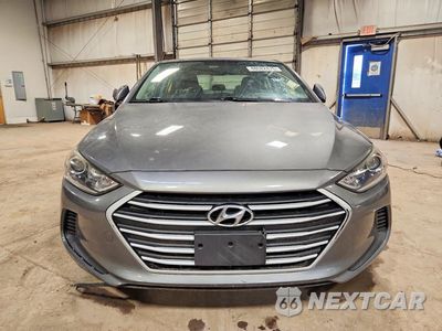 Piąte zdjęcie samochodu w środku: 2017 HYUNDAI ELANTRA SE VIN:KMHD74LF0HU403867 - miniatura