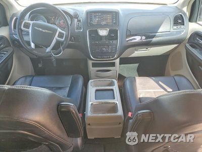 Zdjęcie 8 z 13 samochodu: 2013 CHRYSLER TOWN & COUNTRY TOURING VIN:2C4RC1BG8DR776418 - miniatura