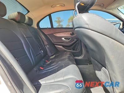 Zdjęcie 10 z 13 samochodu: 2016 MERCEDES-BENZ C 300 VIN:55SWF4JB3GU154129 - miniatura