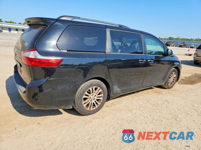 Trzecie zdjęcie samochodu z tyłu: 2015 TOYOTA SIENNA XLE 8-PASSENGER VIN:5TDYK3DC5FS667932 - miniatura