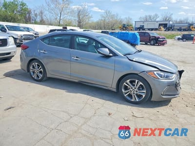 Czwarte zdjęcie samochodu z boku: 2017 HYUNDAI ELANTRA LIMITED VIN:KMHD84LF6HU263501 - miniatura