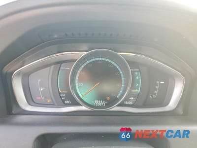 Zdjęcie 9 z 12 samochodu: 2016 VOLVO XC60 T6 R-DESIGN PREMIER VIN:YV4902RP0G2825499 - miniatura
