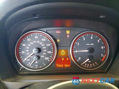 Zdjęcie 9 z 12 samochodu: 2006 BMW 3 SERIES VIN:WBAVD33596KV62492 - miniatura