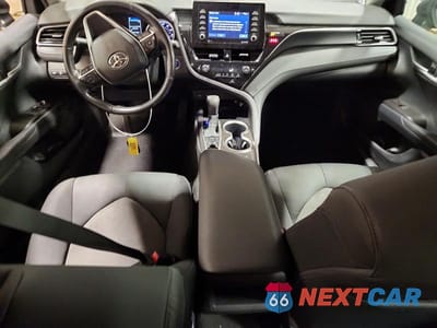 Zdjęcie 8 z 13 samochodu: 2023 TOYOTA CAMRY HYBRID LE VIN:4T1C31AK1PU054464 - miniatura