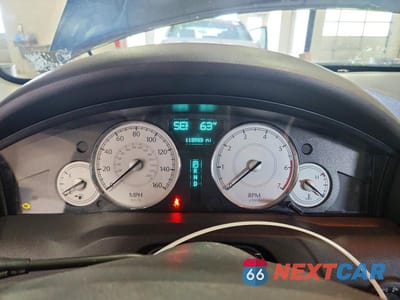 Zdjęcie 9 z 13 samochodu: 2005 CHRYSLER 300C VIN:2C3AA63H35H659350 - miniatura