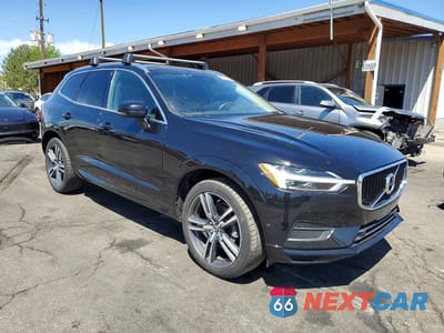 Czwarte zdjęcie samochodu z boku: 2018 VOLVO XC60 T5 VIN:LYV102RK9JB106214 - miniatura