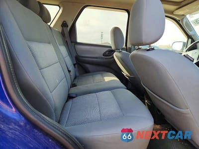 Zdjęcie 11 z 12 samochodu: 2006 FORD ESCAPE XLT VIN:1FMCU93196KB10130 - miniatura