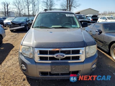 Piąte zdjęcie samochodu w środku: 2011 FORD ESCAPE XLT VIN:1FMCU0D77BKC71794 - miniatura