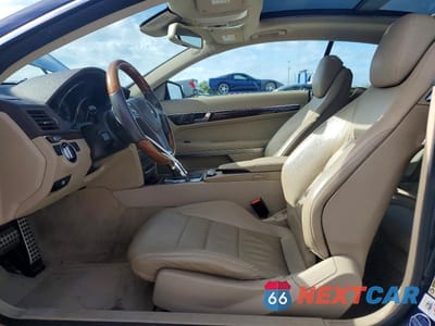 Zdjęcie 7 z 11 samochodu: 2012 MERCEDES-BENZ E 350 VIN:WDDKJ5KB1CF132189 - miniatura