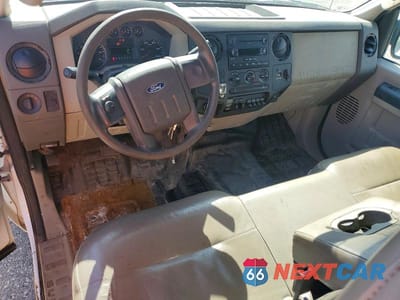 Zdjęcie 8 z 13 samochodu: 2008 FORD F250 SUPER DUTY VIN:1FTSX21518EE03056 - miniatura