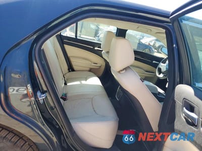 Zdjęcie 10 z 13 samochodu: 2016 CHRYSLER 300 LIMITED VIN:2C3CCAKG2GH183075 - miniatura