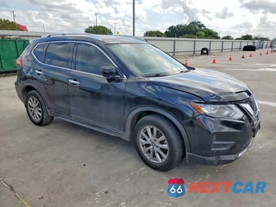 Czwarte zdjęcie samochodu z boku: 2019 NISSAN ROGUE SV VIN:KNMAT2MT3KP557829 - miniatura