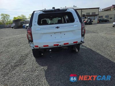 Zdjęcie 6 z 12 samochodu: 2022 CHEVROLET TAHOE K1500 VIN:1GNSKLED8NR304848 - miniatura