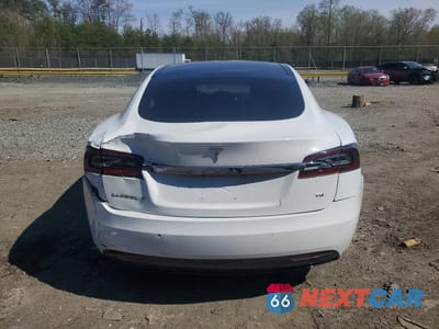 Zdjęcie 6 z 11 samochodu: 2016 TESLA MODEL S VIN:5YJSA1E15GF161498 - miniatura