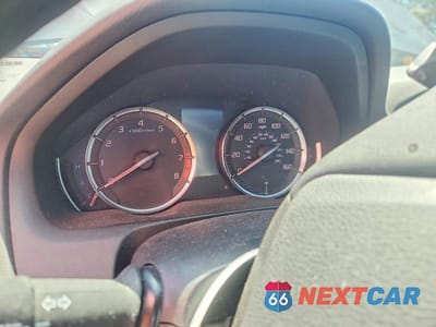 Zdjęcie 9 z 12 samochodu: 2019 ACURA TLX TECHNOLOGY VIN:19UUB3F61KA000130 - miniatura