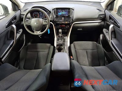 Zdjęcie 8 z 12 samochodu: 2024 MITSUBISHI ECLIPSE CROSS ES VIN:JA4ATUAA9RZ075003 - miniatura