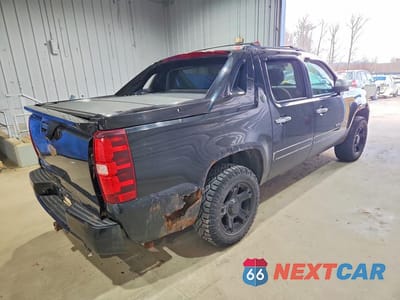 Trzecie zdjęcie samochodu z tyłu: 2013 CHEVROLET AVALANCHE LTZ VIN:3GNTKGE71DG283748 - miniatura