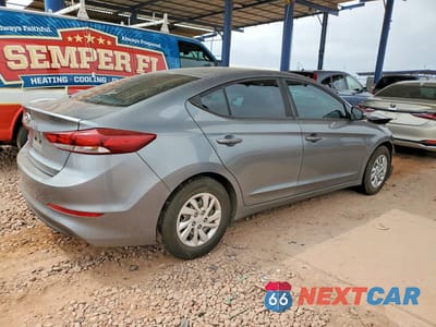 Trzecie zdjęcie samochodu z tyłu: 2018 HYUNDAI ELANTRA SE VIN:KMHD74LF2JU449769 - miniatura