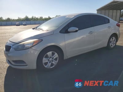 2015 KIA FORTE LX KNAFK4A61F5333833 - główne zdjęcie licytacji z USA - miniatura