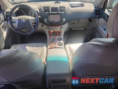 Zdjęcie 8 z 12 samochodu: 2010 TOYOTA HIGHLANDER LIMITED VIN:5TDDK3EH3AS037313 - miniatura