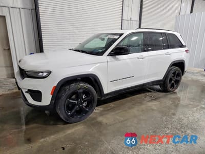2023 JEEP GRAND CHEROKEE LAREDO 1C4RJHAG2PC589317 - główne zdjęcie licytacji z USA - miniatura