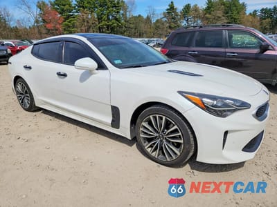 Czwarte zdjęcie samochodu z boku: 2019 KIA STINGER PREMIUM VIN:KNAE25LA9K6042200 - miniatura