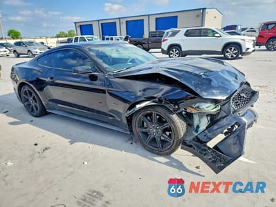 Czwarte zdjęcie samochodu z boku: 2019 FORD MUSTANG VIN:1FA6P8TH2K5168241 - miniatura