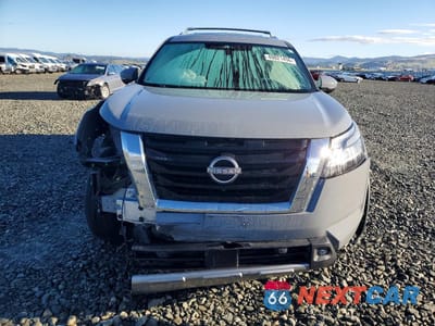 Piąte zdjęcie samochodu w środku: 2022 NISSAN PATHFINDER PLATINUM VIN:5N1DR3DH0NC243625 - miniatura