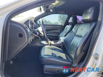 Zdjęcie 7 z 12 samochodu: 2013 CHRYSLER 300 S VIN:2C3CCABG9DH699431 - miniatura