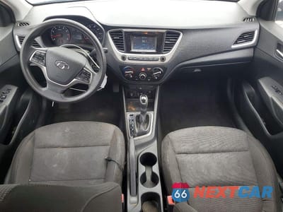 Zdjęcie 8 z 12 samochodu: 2019 HYUNDAI ACCENT SE VIN:3KPC24A39KE073109 - miniatura
