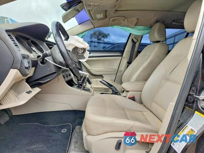 Zdjęcie 7 z 12 samochodu: 2015 VOLKSWAGEN GOLF SPORTWAGEN TDI S VIN:3VWCA7AU7FM502530 - miniatura