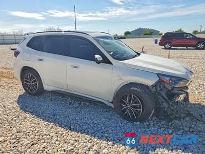 Czwarte zdjęcie samochodu z boku: 2023 BMW X1 XDRIVE28I VIN:WBX73EF03P5X02453 - miniatura