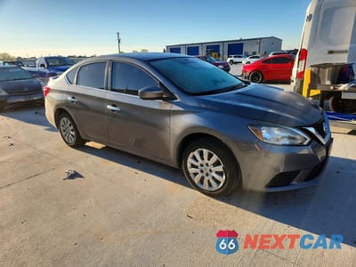 Czwarte zdjęcie samochodu z boku: 2017 NISSAN SENTRA S VIN:3N1AB7AP5HY368262 - miniatura