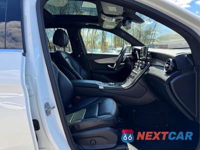 Zdjęcie 7 z 12 samochodu: 2019 MERCEDES-BENZ GLC 300 VIN:WDC0G4JB5K1003521 - miniatura
