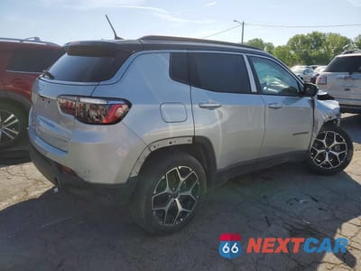 Trzecie zdjęcie samochodu z tyłu: 2025 JEEP COMPASS LIMITED VIN:3C4NJDCN9ST561157 - miniatura