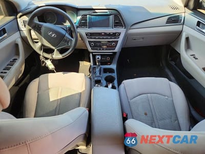 Zdjęcie 8 z 12 samochodu: 2016 HYUNDAI SONATA SE VIN:5NPE24AF9GH308291 - miniatura