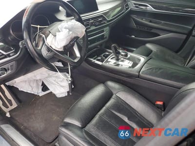 Zdjęcie 8 z 12 samochodu: 2019 BMW 740 I VIN:WBA7E2C55KB454770 - miniatura