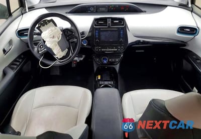 Zdjęcie 8 z 11 samochodu: 2019 TOYOTA PRIUS XLE VIN:JTDKARFU9K3075253 - miniatura