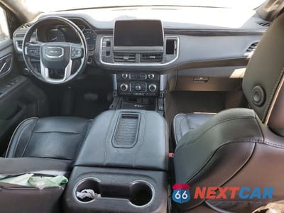 Zdjęcie 8 z 12 samochodu: 2021 GMC YUKON SLT VIN:1GKS1BKD5MR117631 - miniatura