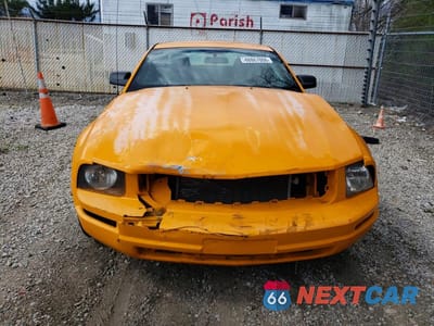 Piąte zdjęcie samochodu w środku: 2007 FORD MUSTANG VIN:1ZVFT80N475308035 - miniatura