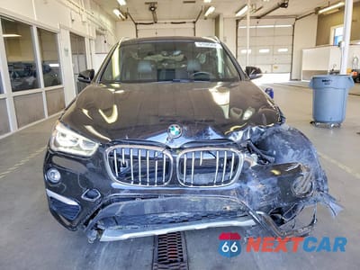 Piąte zdjęcie samochodu w środku: 2016 BMW X1 XDRIVE28I VIN:WBXHT3Z35G4A49227 - miniatura