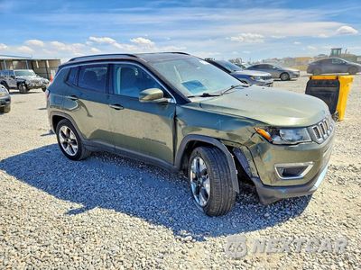 Czwarte zdjęcie samochodu z boku: 2019 JEEP COMPASS LIMITED VIN:3C4NJDCBXKT650791 - miniatura