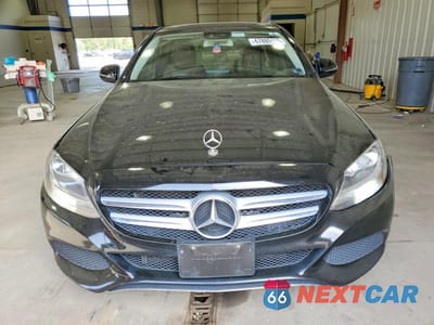 Piąte zdjęcie samochodu w środku: 2016 MERCEDES-BENZ C 300 VIN:WDDWF4JB7GR159805 - miniatura