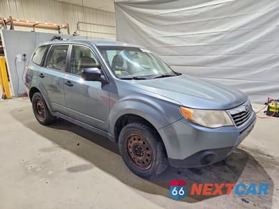 Czwarte zdjęcie samochodu z boku: 2010 SUBARU FORESTER 2.5X VIN:JF2SH6AC3AG747566 - miniatura